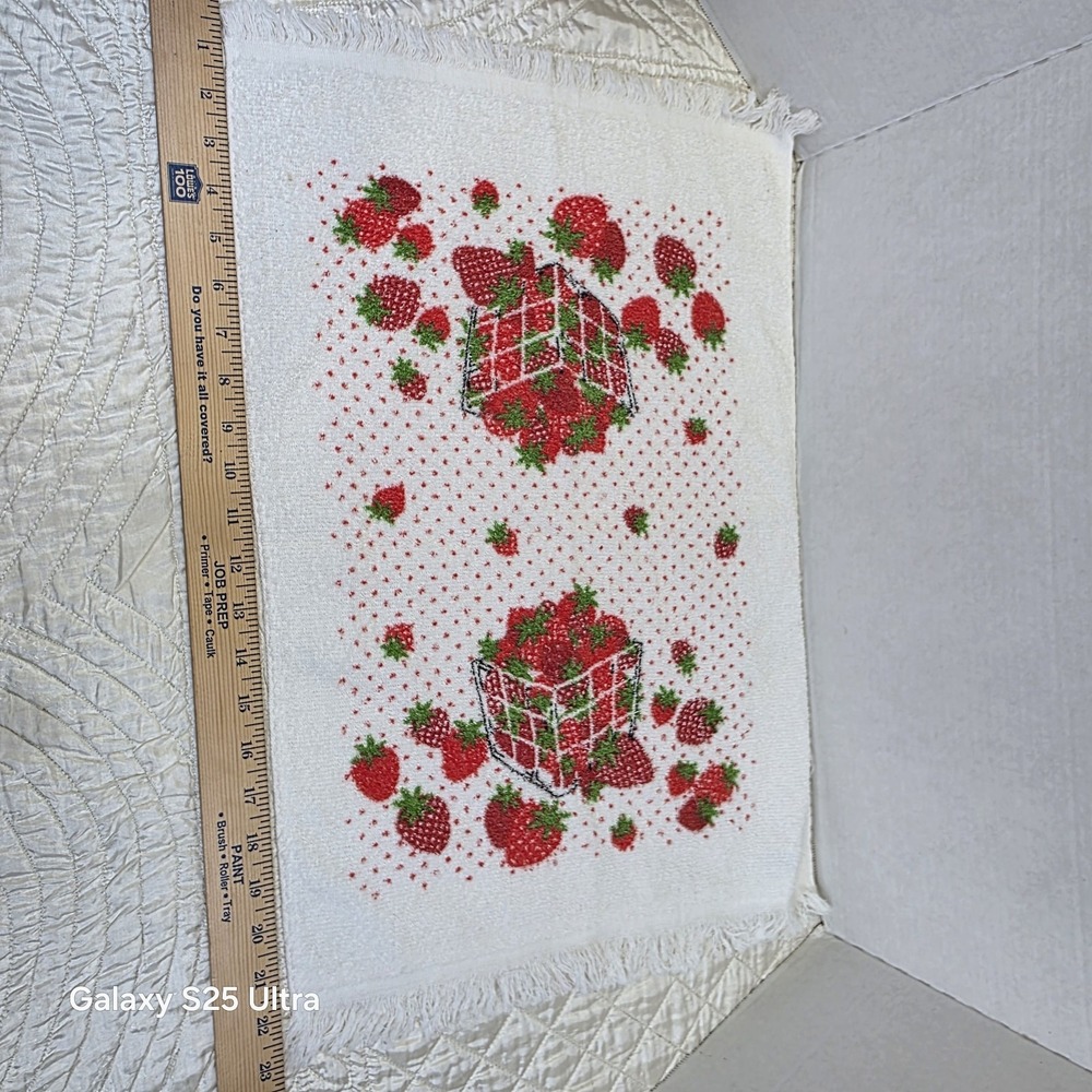 Vintage MCM Strawberry Basket Kitchen Hand TOWEL Mid-Century 28" x 15" Made USA